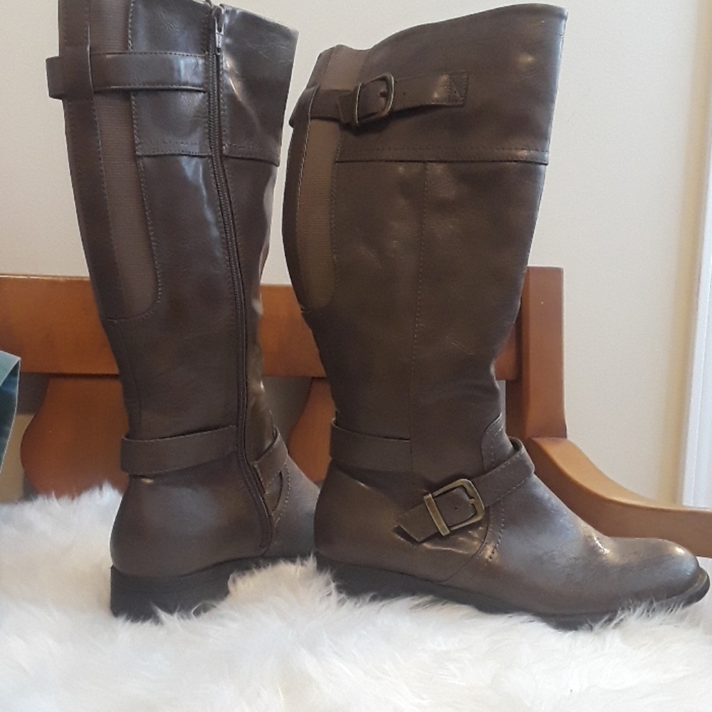 Women's boots